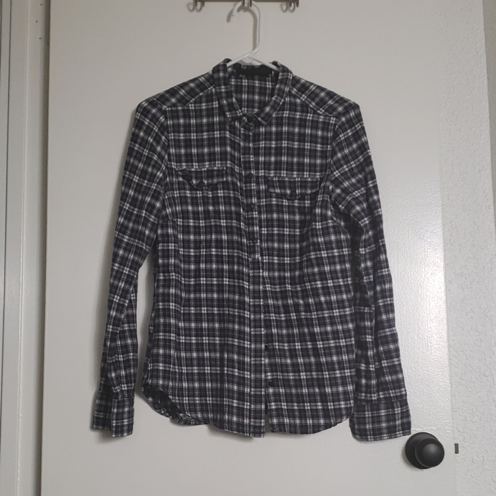 B2G1 Zara women's plaid flannel shirt with snaps